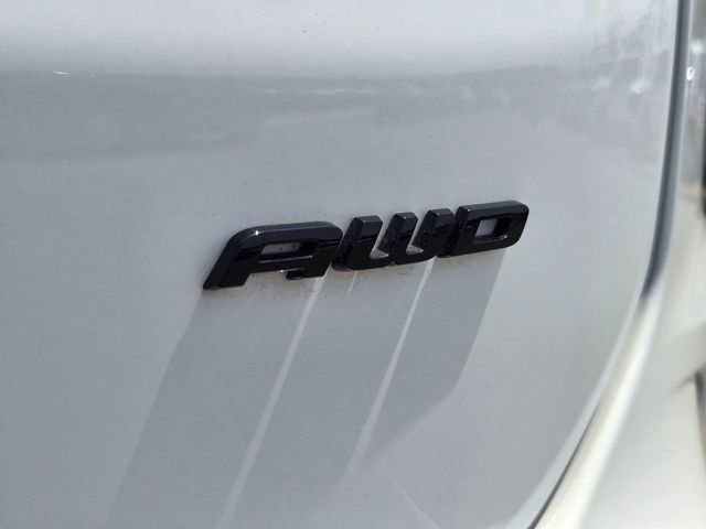 Used 2024 Ford Edge SE w/ Black Appearance Package image 2