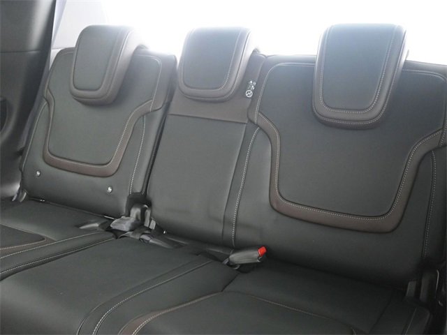 Used 2025 Nissan Armada SL w/ Captain's Chari Seat Package image 25
