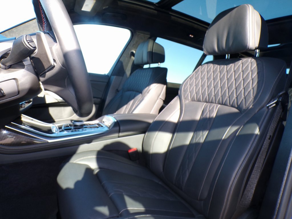 Used 2026 BMW X7 M60i image 14
