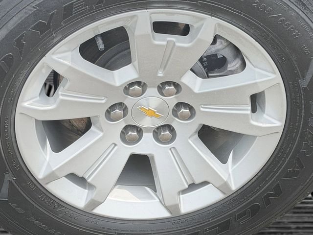 Used 2022 Chevrolet Colorado LT w/ LT Convenience Package AWD/4WD image 9