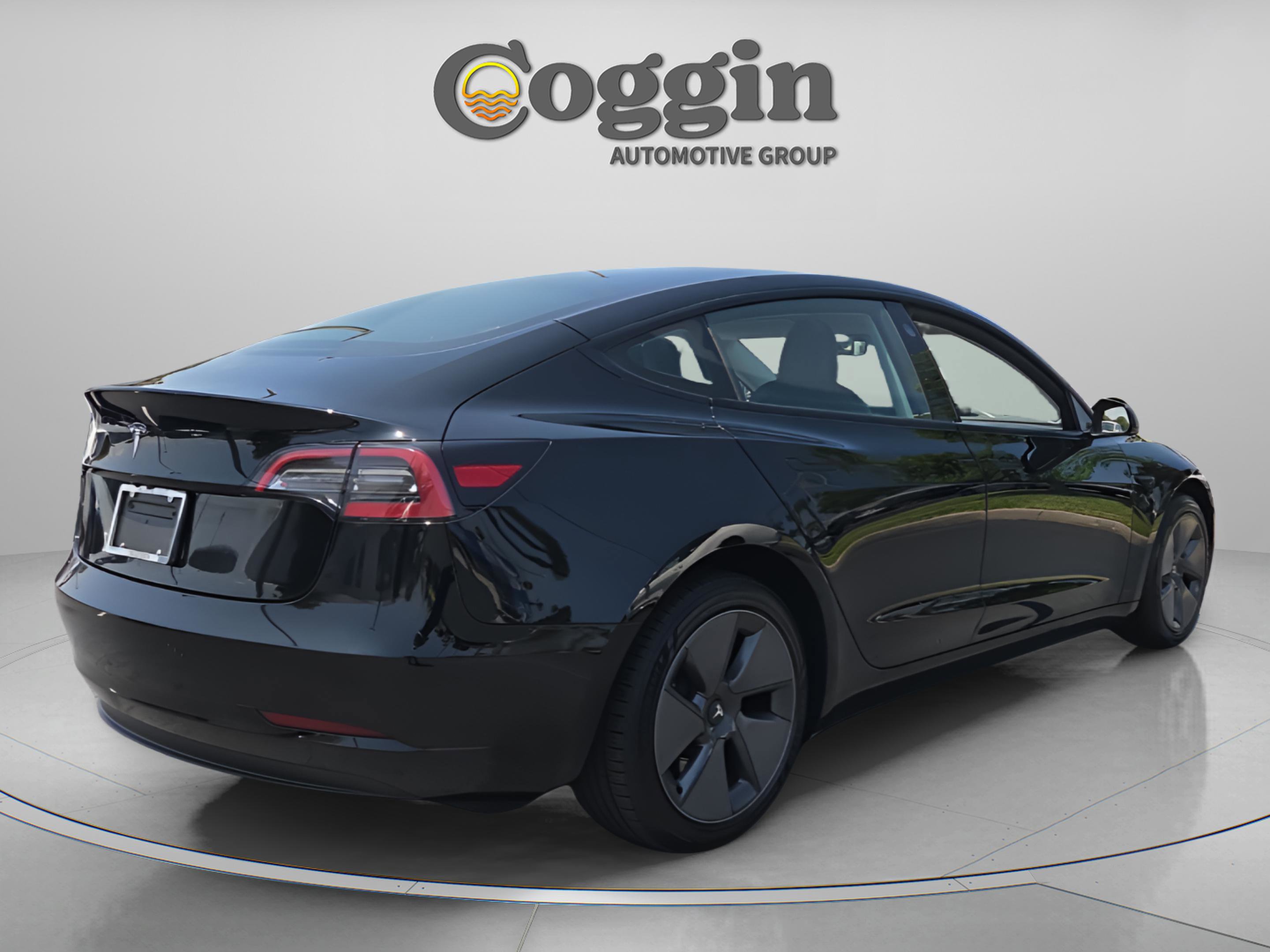 Used 2023 Tesla Model 3 Standard Range RWD image 5
