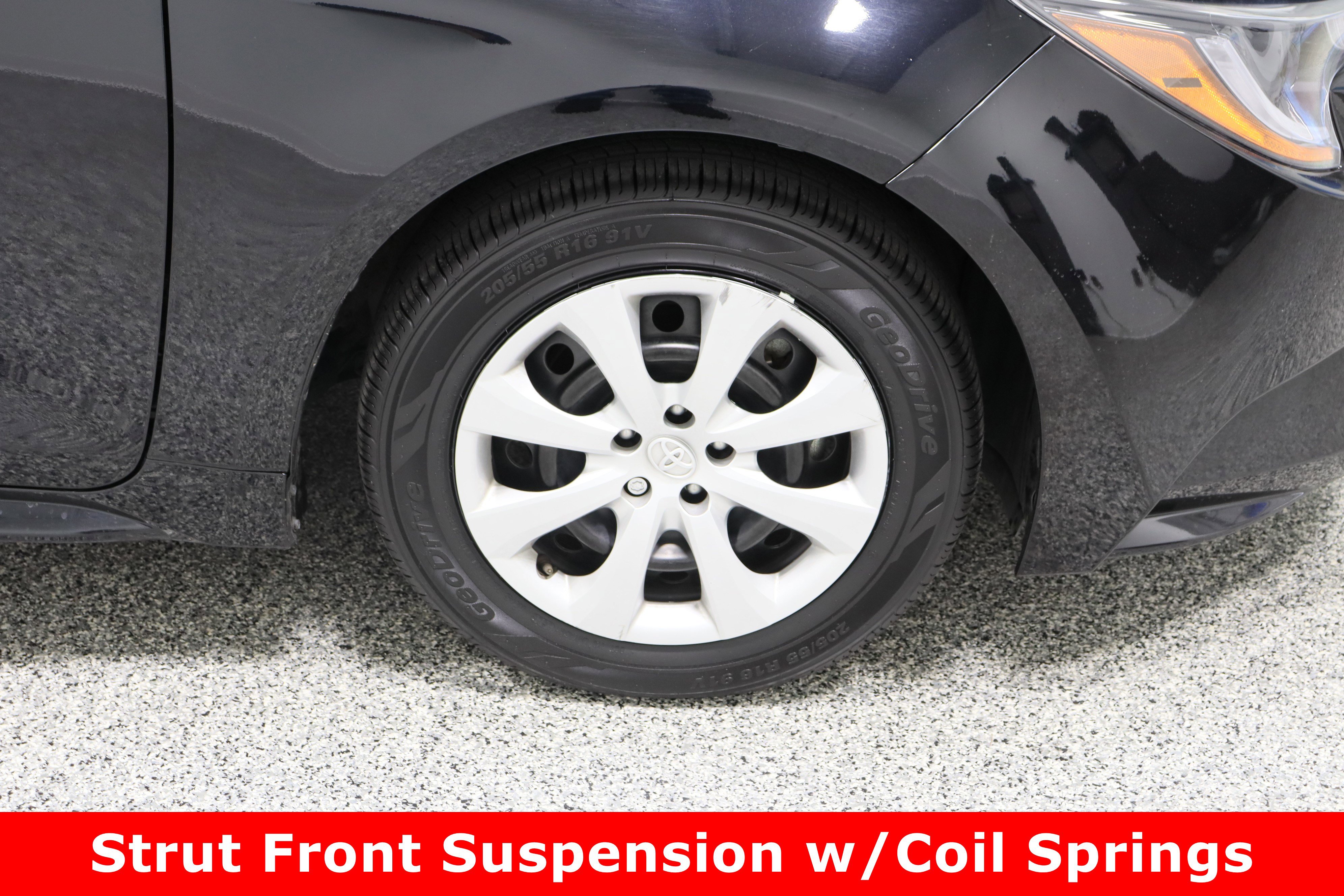 Used 2024 Toyota Corolla LE image 5