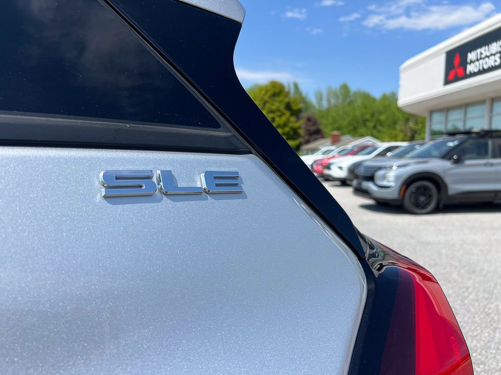 Used 2019 GMC Terrain SLE w/ Driver Convenience Package AWD/4WD image 4