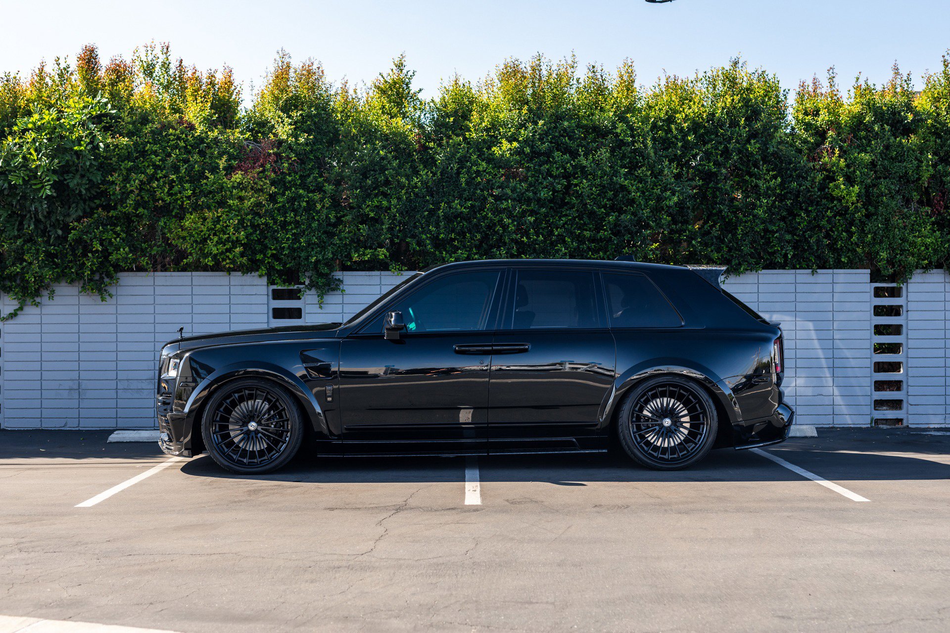 Used 2021 Rolls-Royce Cullinan image 21