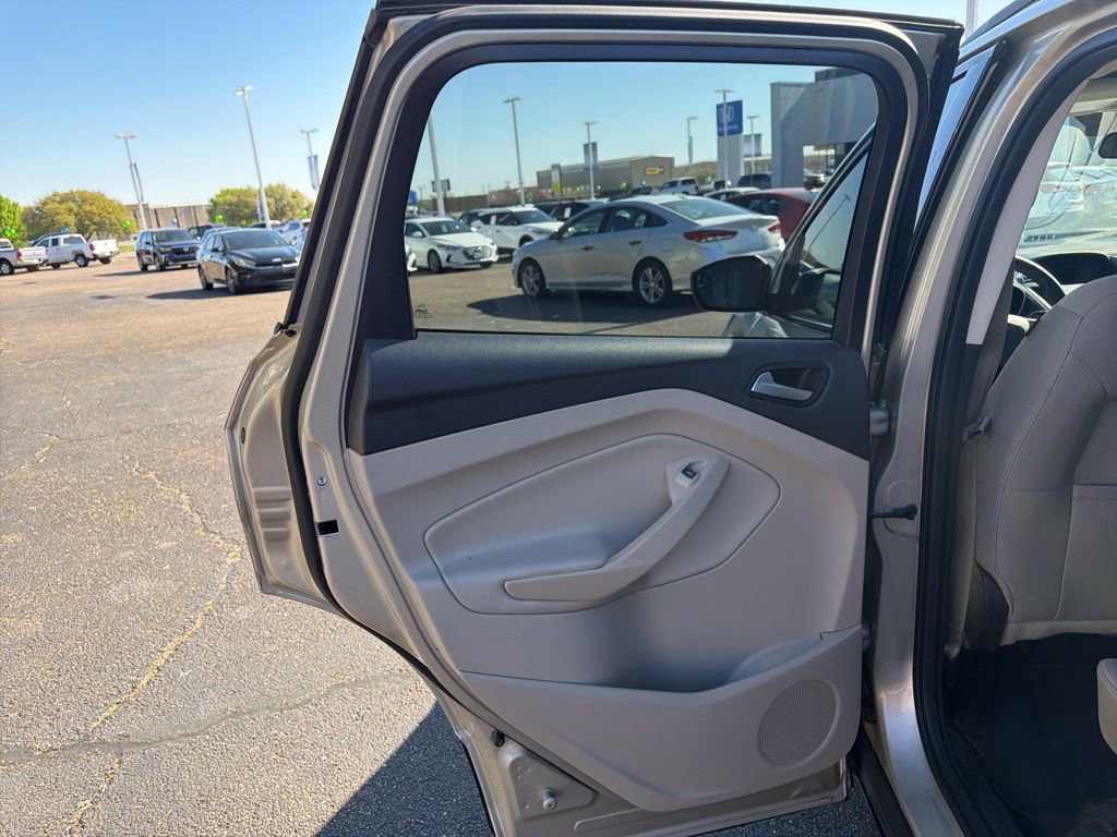 Used 2018 Ford Escape SE image 27