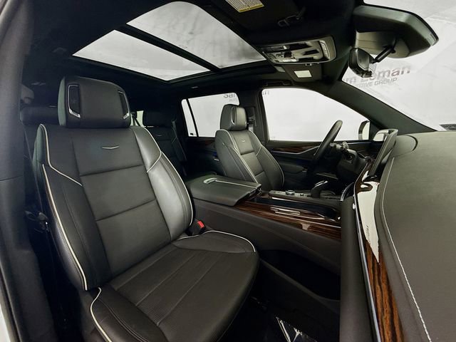 Used 2022 Cadillac Escalade ESV Premium Luxury image 34