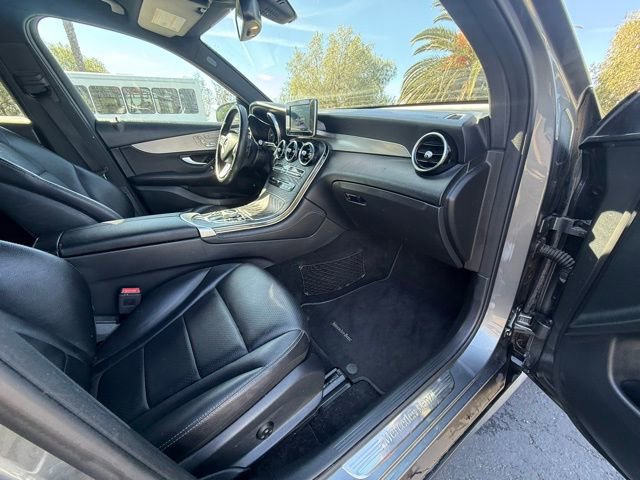 Used 2019 Mercedes-Benz GLC 300 image 9