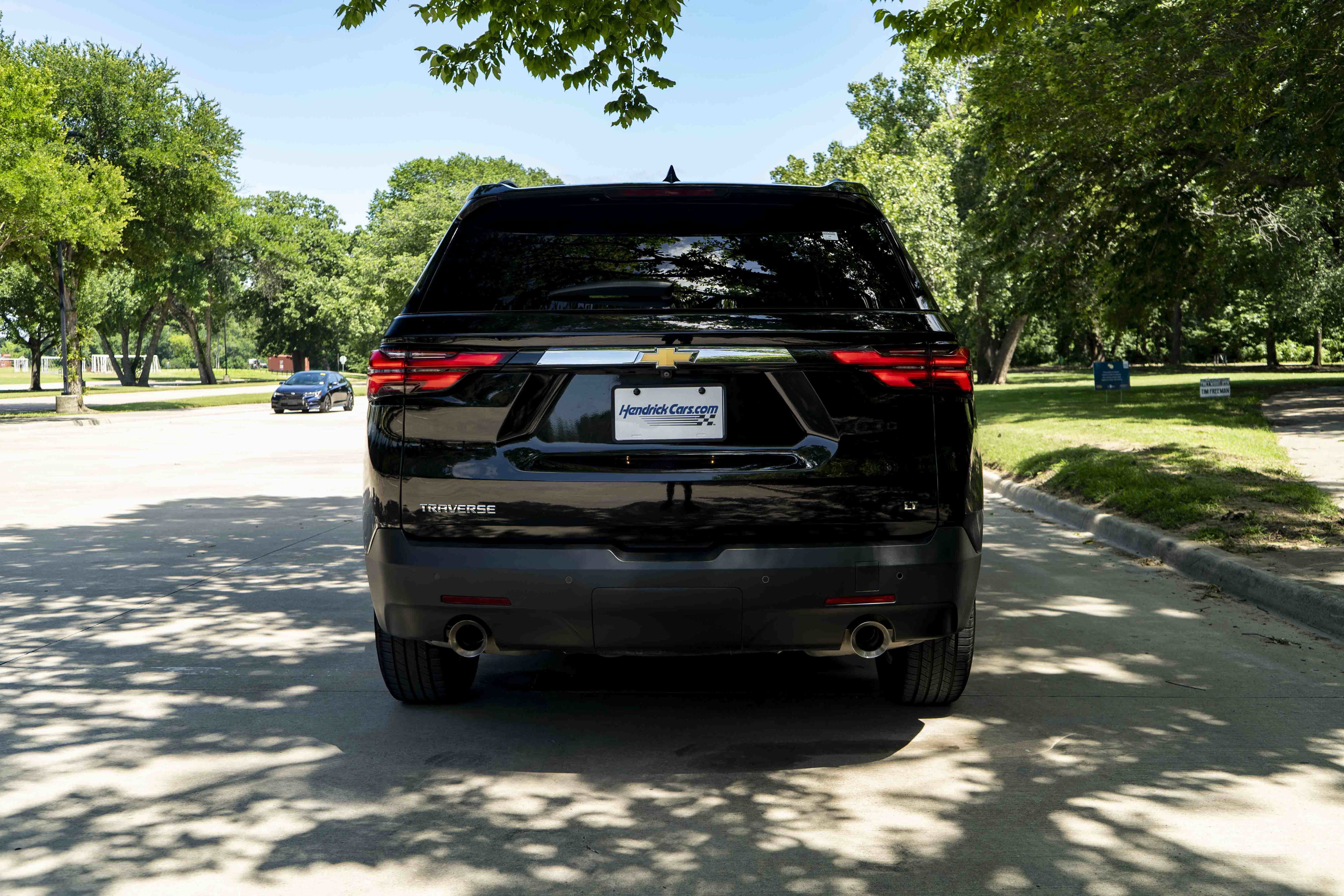 Used 2023 Chevrolet Traverse LT FWD image 7
