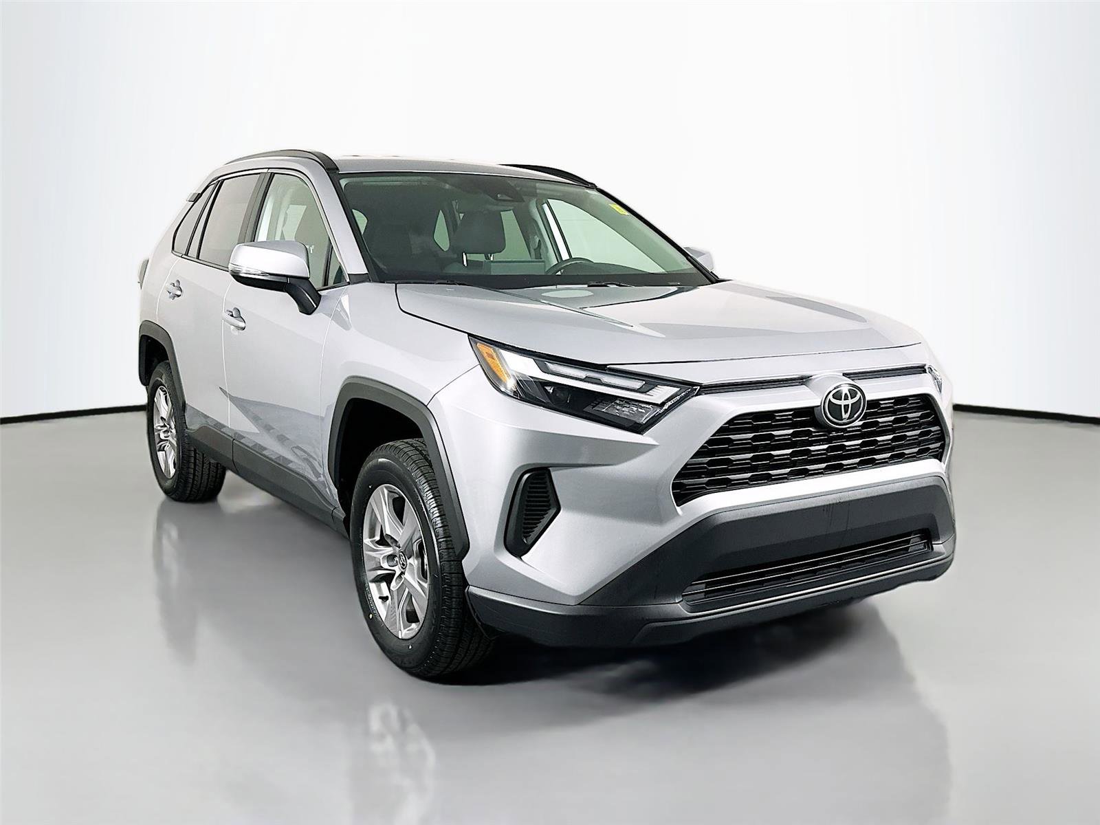 Certified 2025 Toyota RAV4 XLE image 1
