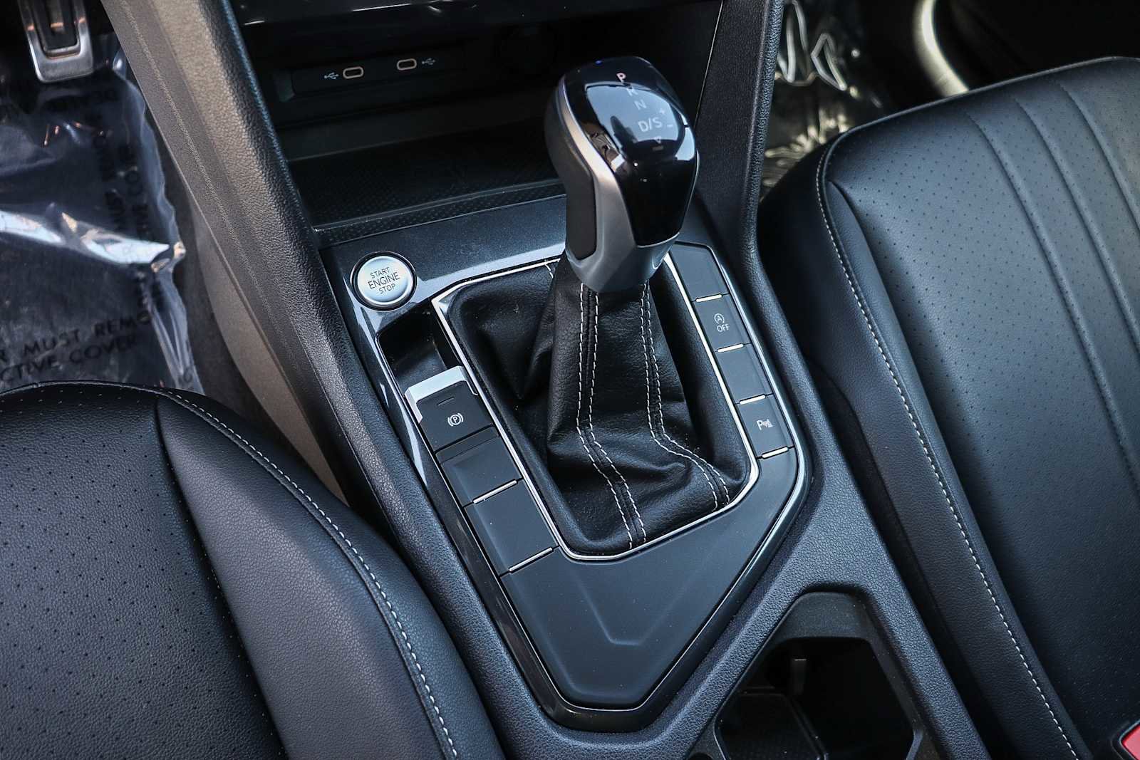 Used 2023 Volkswagen Tiguan SE R-Line FWD image 21