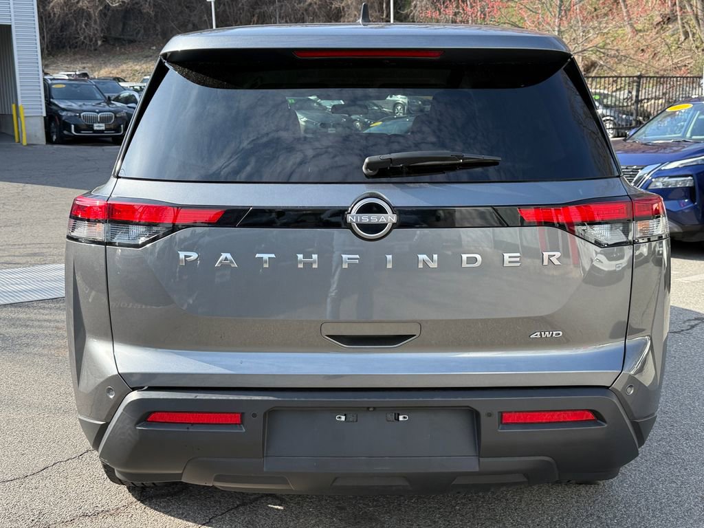 Used 2023 Nissan Pathfinder S image 5