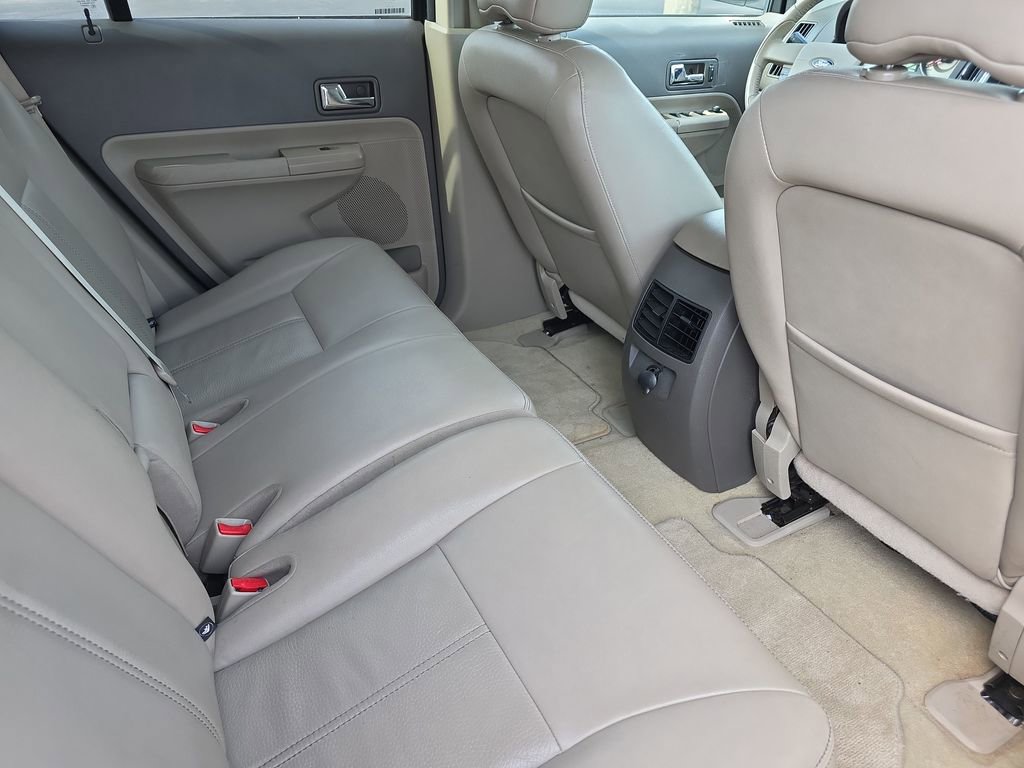 Used 2010 Ford Edge SEL FWD image 15