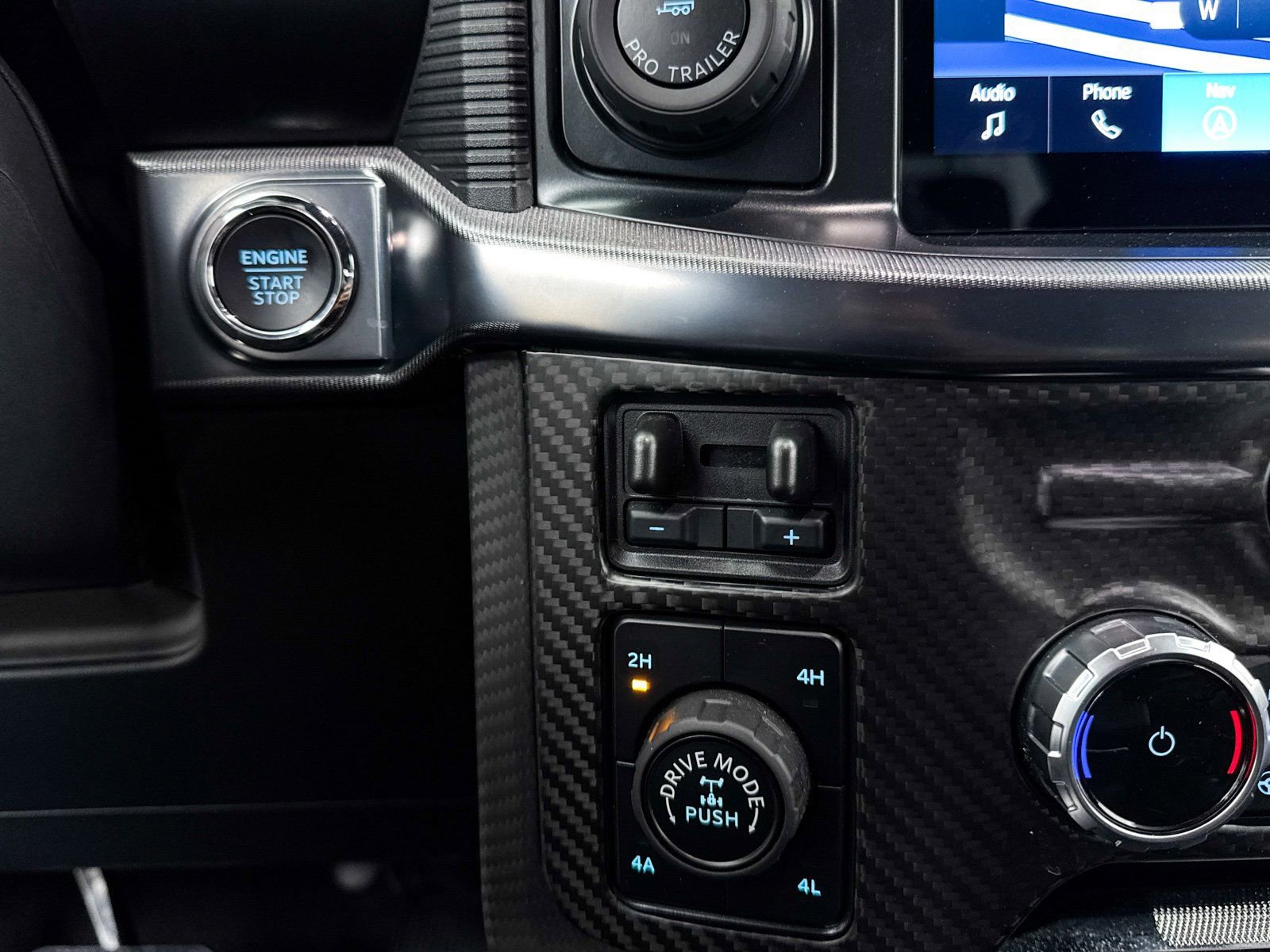 Used 2025 Ford F150 Raptor image 26