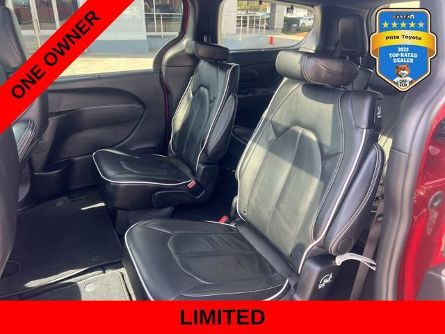 Used 2025 Chrysler Pacifica Limited image 20