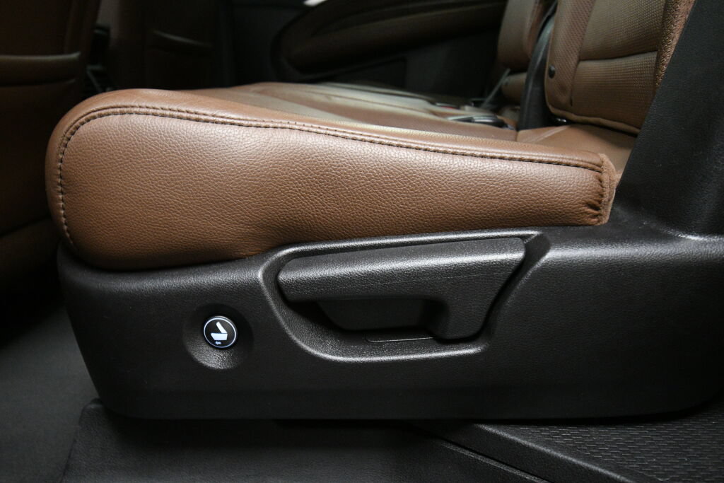 Used 2020 Acura MDX SH-AWD w/ Technology Package image 22