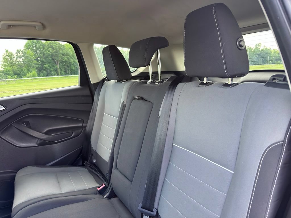 Used 2015 Ford Escape SE FWD image 25