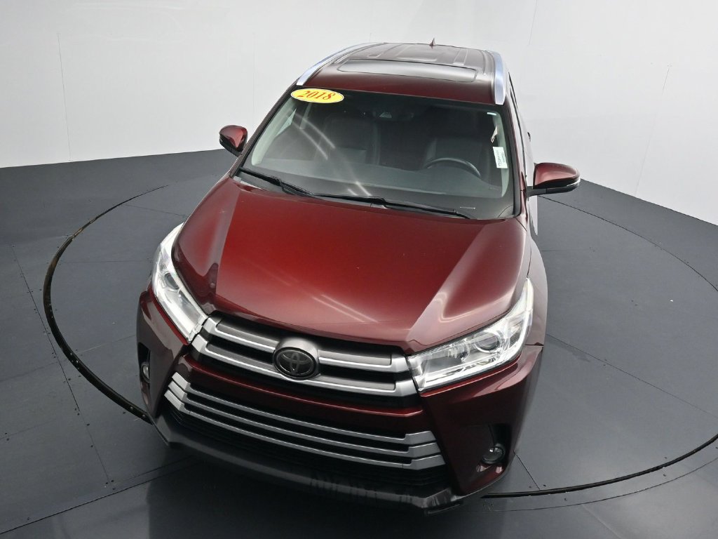 Used 2018 Toyota Highlander XLE AWD/4WD image 25