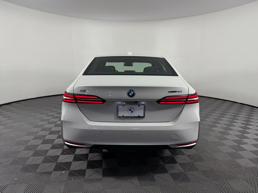 Used 2025 BMW i5 xDrive40 w/ M Sport Package image 6