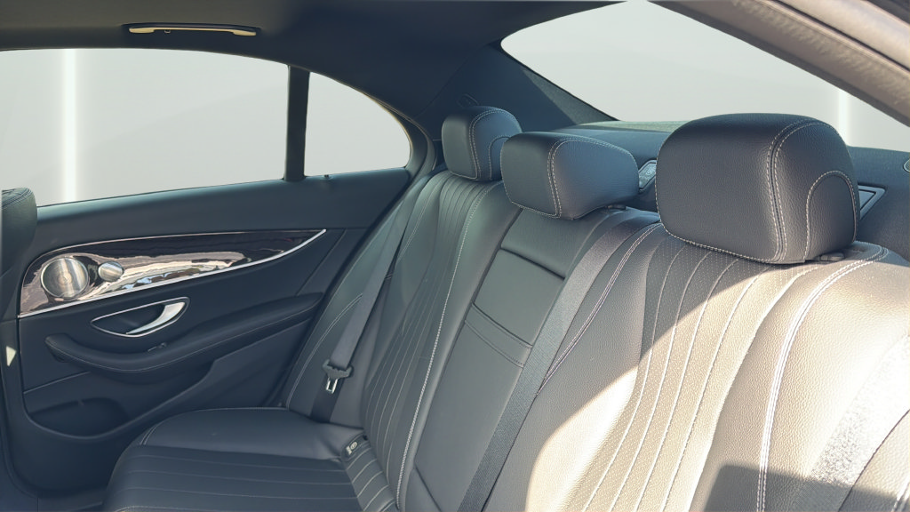 Used 2022 Mercedes-Benz E 350 Sedan image 23