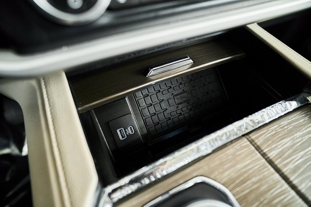 Used 2024 Ford Expedition Limited image 43