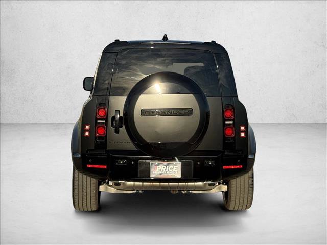 Used 2024 Land Rover Defender 110 X-Dynamic SE image 6