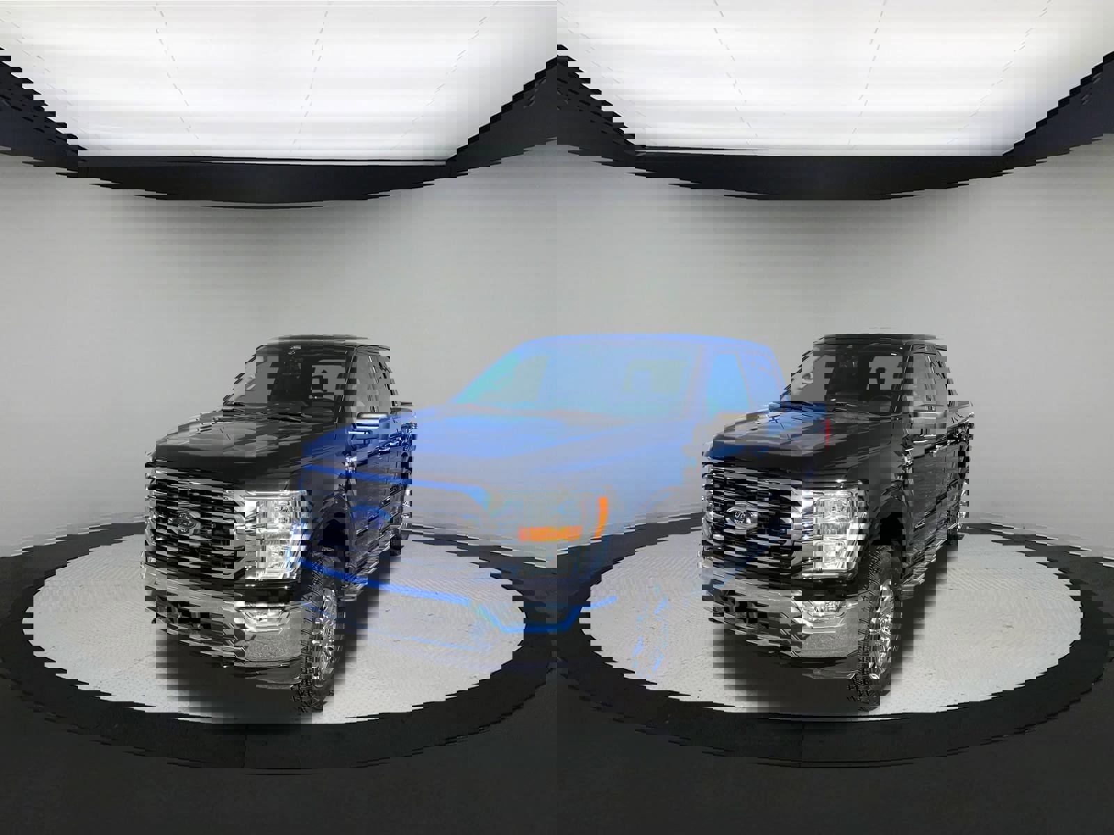 Used 2022 Ford F150 XLT w/ Equipment Group 301A Mid image 4