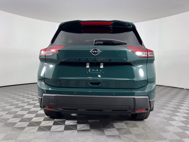 New 2026 Nissan Rogue Dark Armor FWD image 10