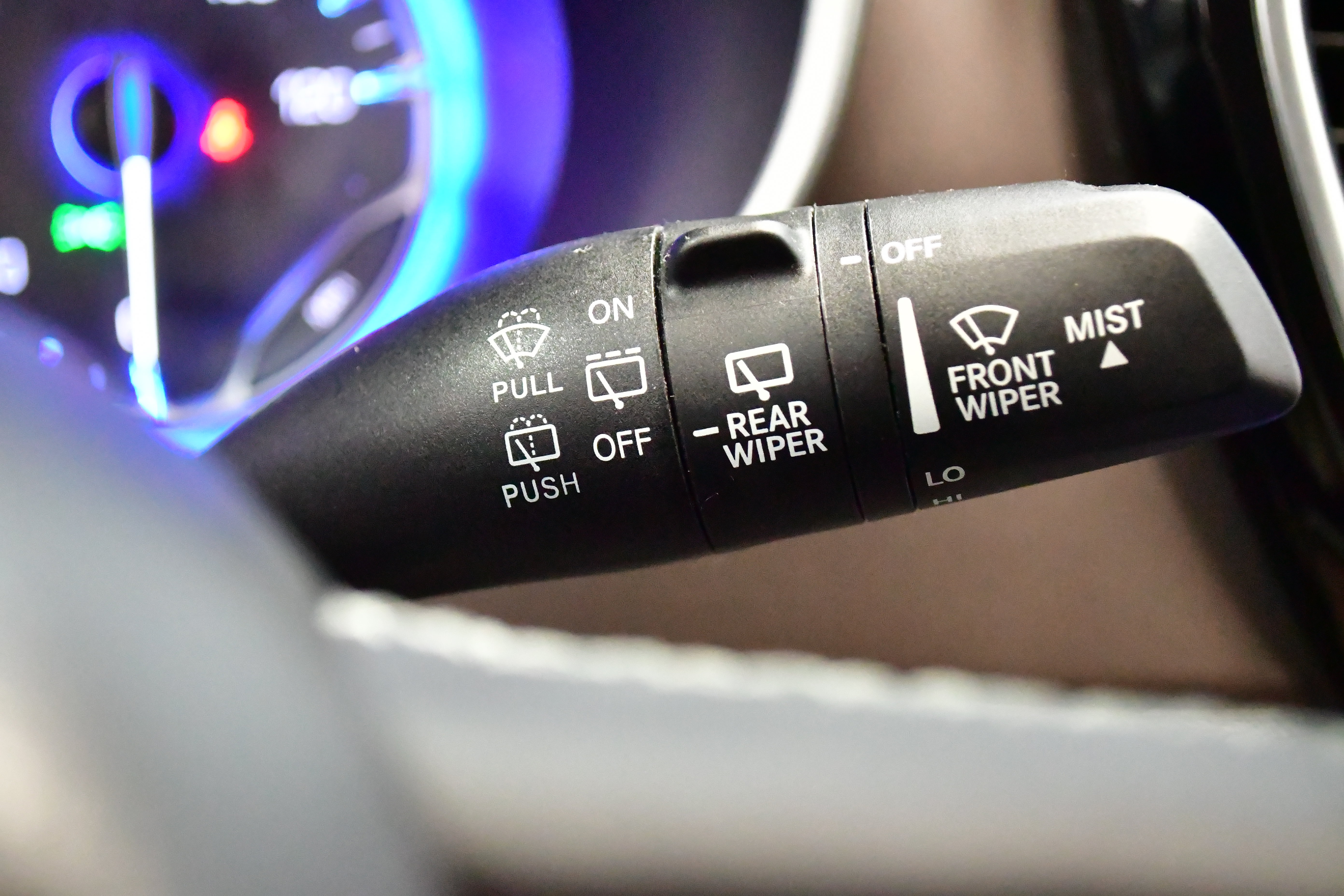 Used 2023 Chrysler Voyager LX FWD image 22