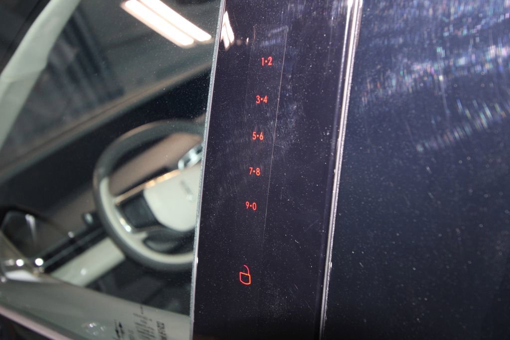 Used 2025 Lincoln Nautilus Premier image 42