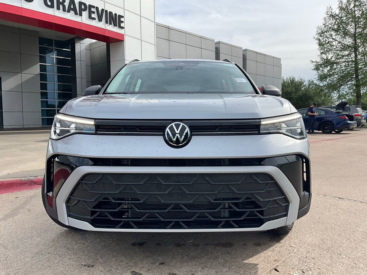 Used 2025 Volkswagen Taos S AWD/4WD image 3