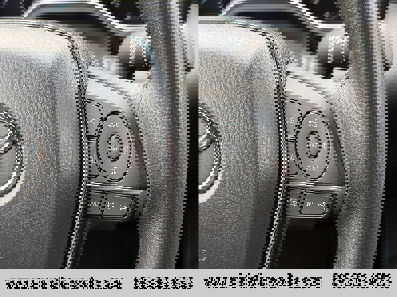 Used 2022 Toyota Avalon XLE w/ Moonroof Package image 17