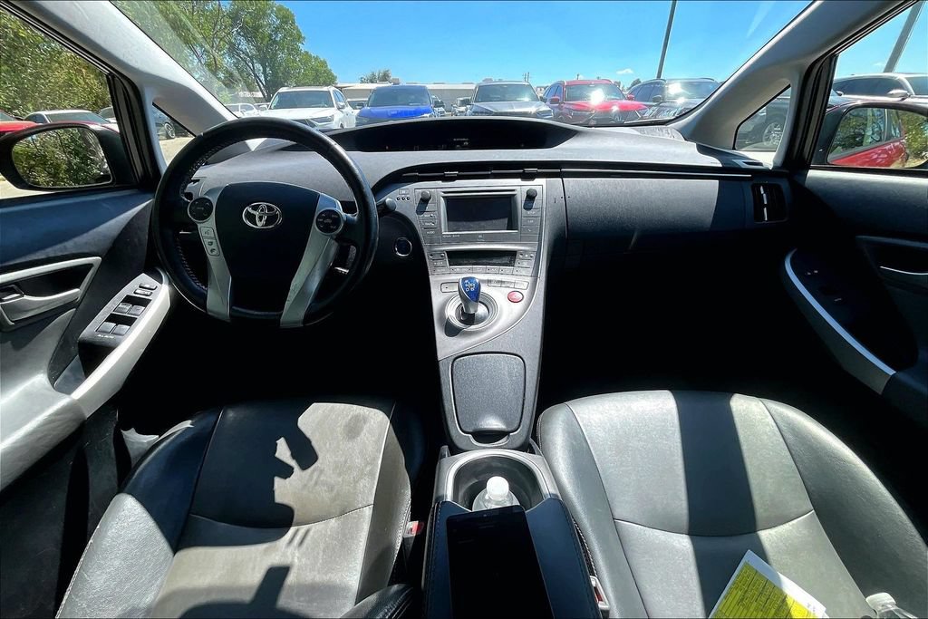 Used 2015 Toyota Prius Four FWD image 18