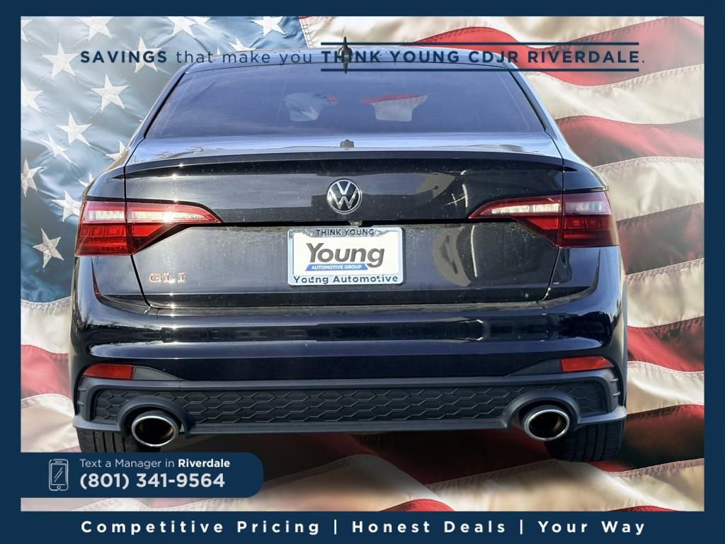 Used 2022 Volkswagen Jetta GLI Autobahn image 4