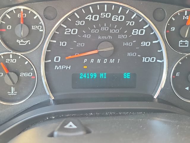 Used 2024 Chevrolet Express 3500 LT w/ LT Preferred Equipment Group RWD image 25
