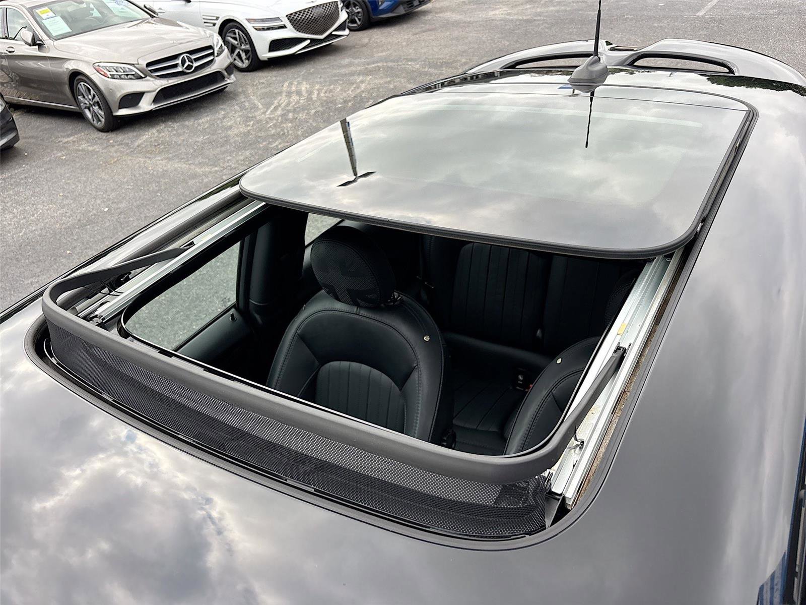 Used 2023 MINI Cooper John Cooper Works FWD image 27
