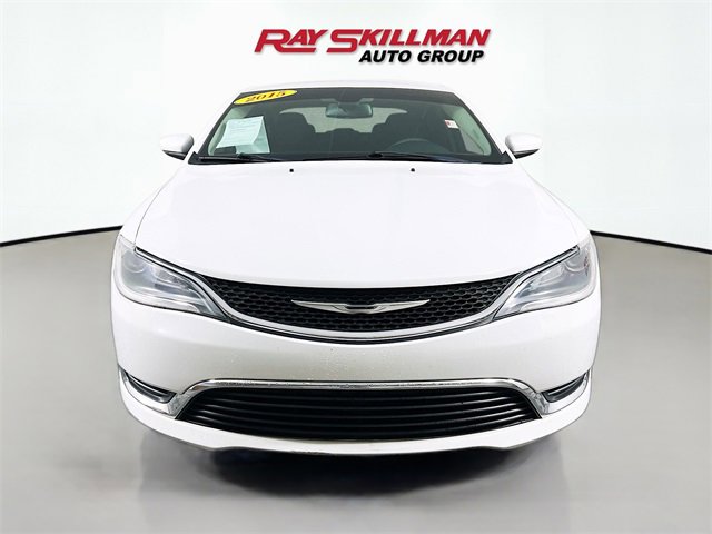 Used 2015 Chrysler 200 Limited image 2