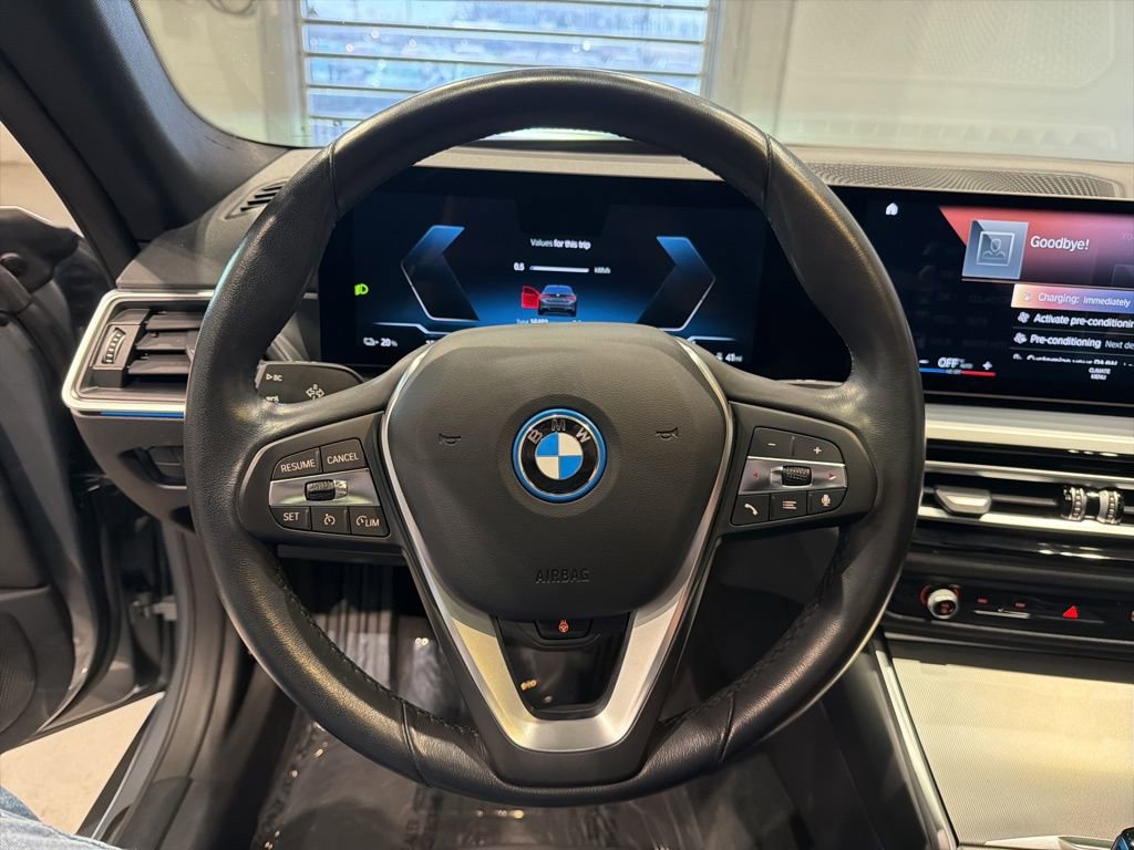 Used 2023 BMW i4 eDrive40 w/ Premium Package image 23