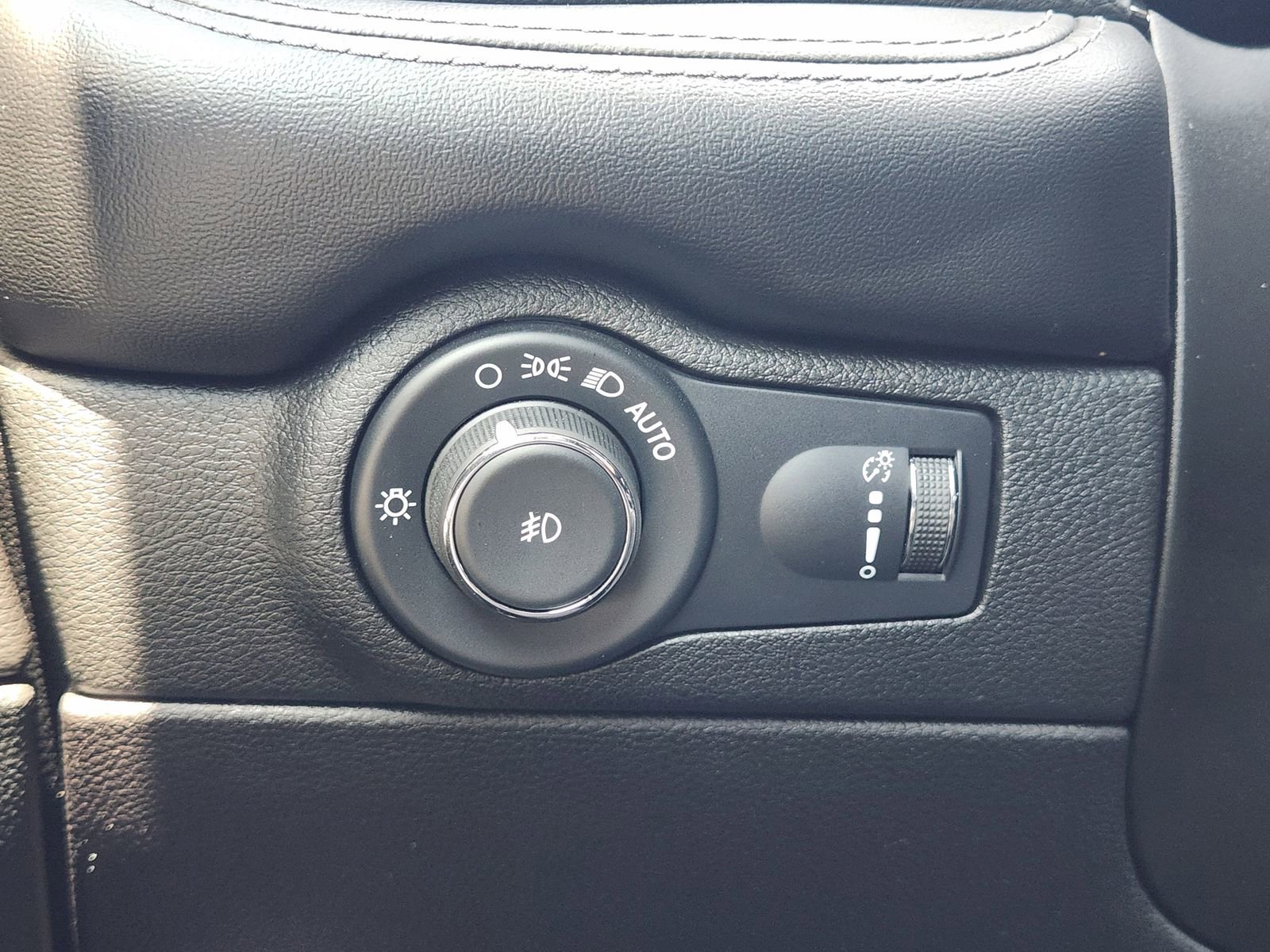 Used 2021 Dodge Durango GT RWD image 22