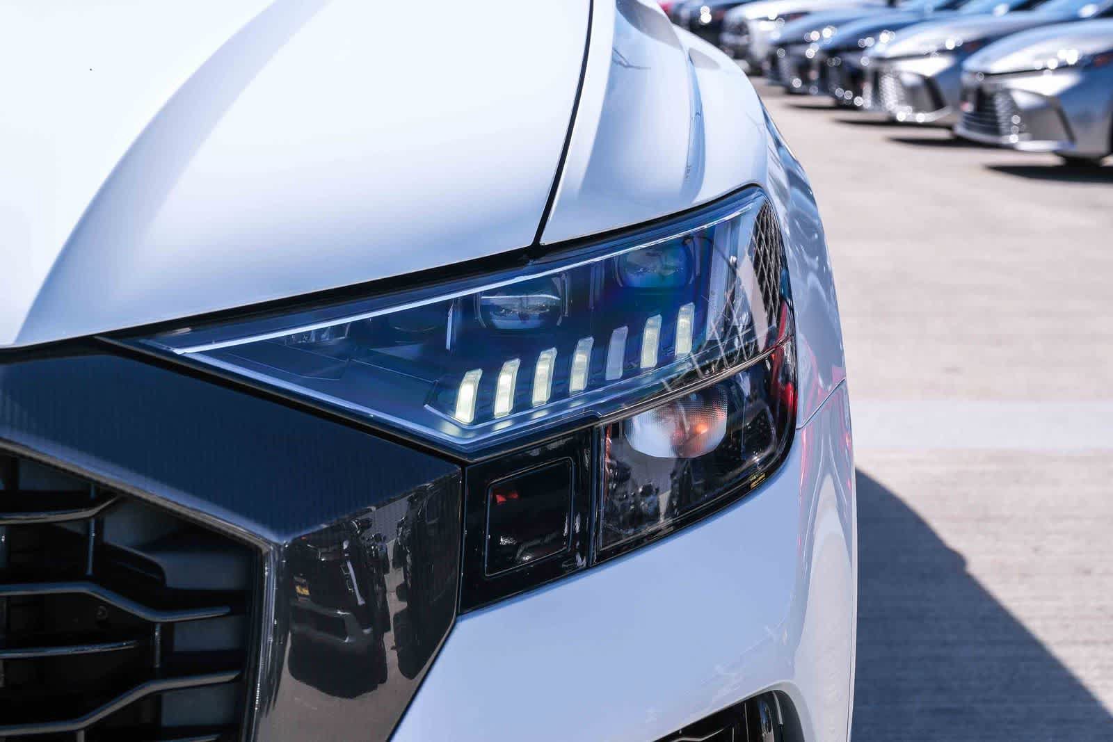 Used 2022 Audi RS Q8 w/ Carbon Optic Package AWD/4WD image 12