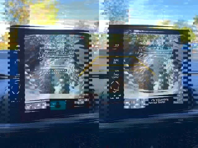 Used 2023 Honda CR-V EX-L image 8