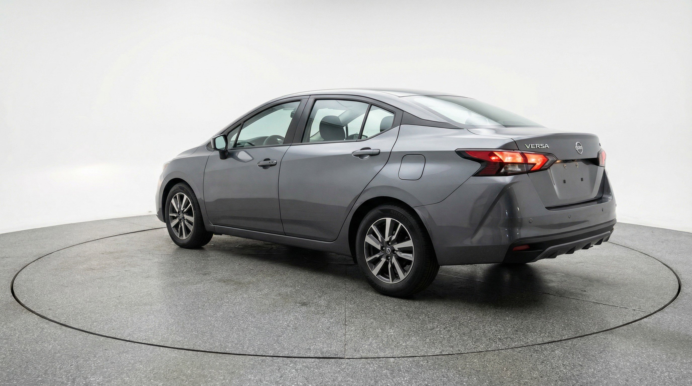 Used 2025 Nissan Versa SV FWD image 6