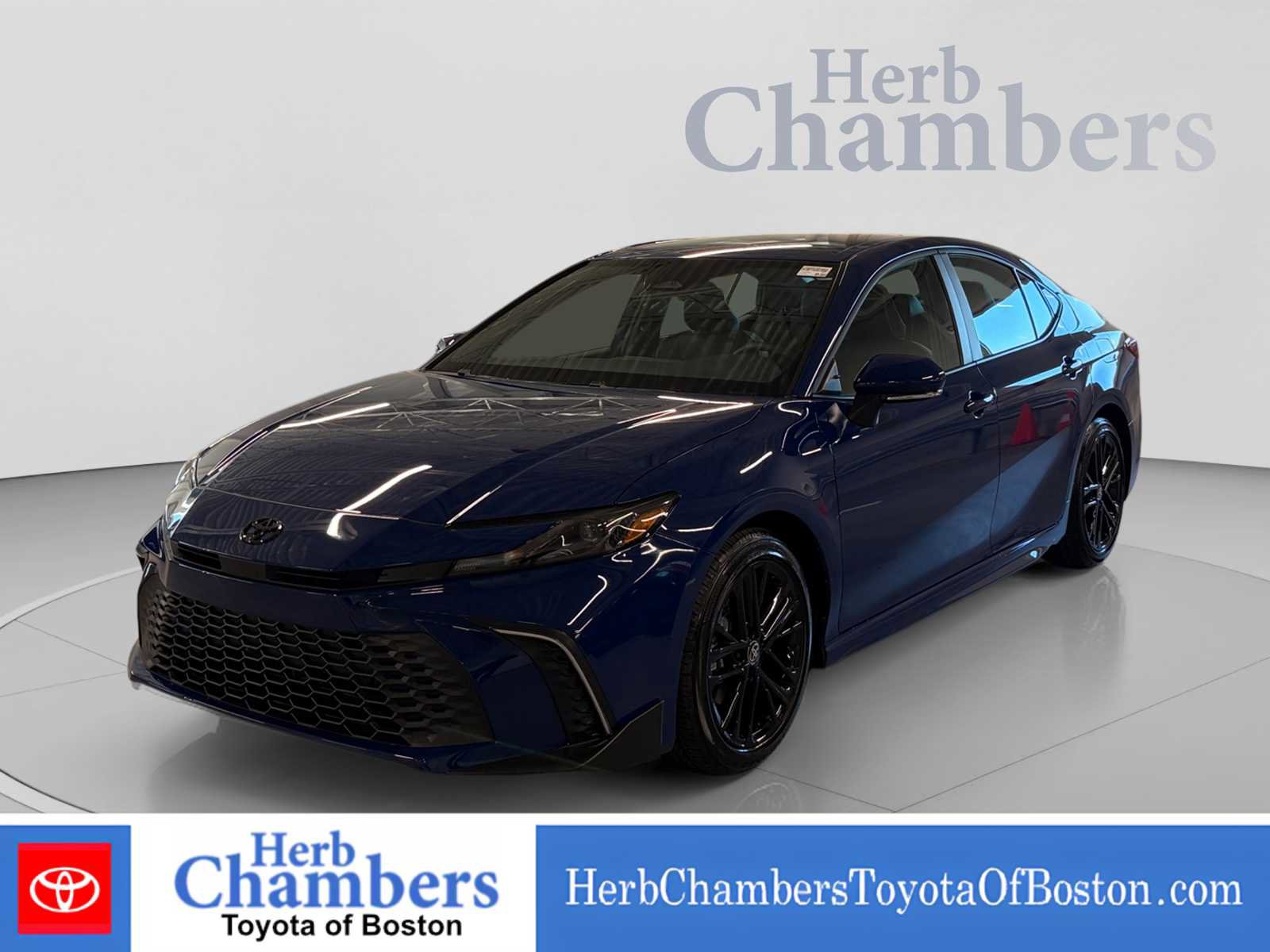 Used 2026 Toyota Camry SE FWD image 10