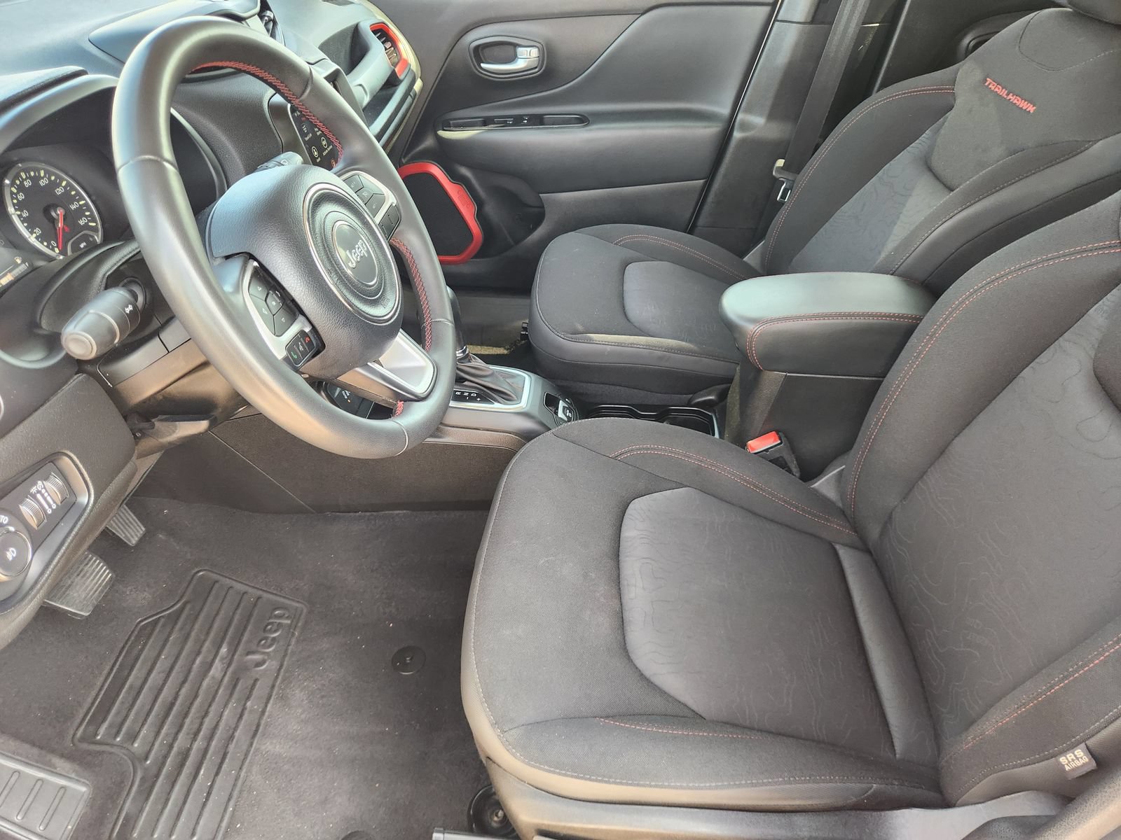 Used 2023 Jeep Renegade Trailhawk AWD/4WD image 13