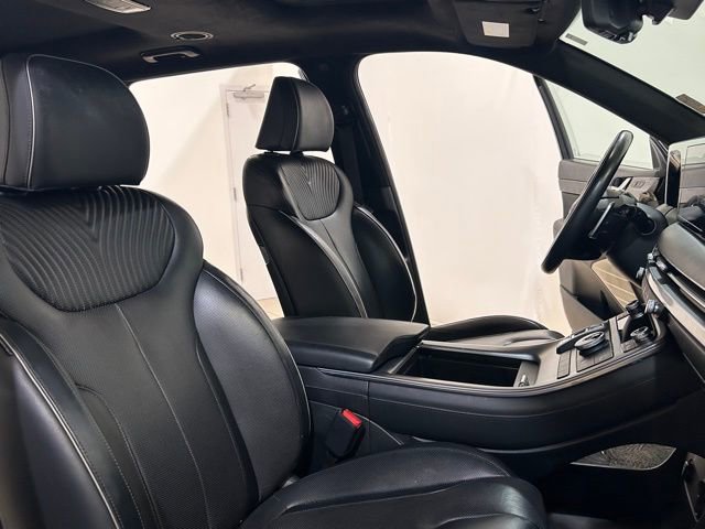 Used 2024 Hyundai Palisade Calligraphy image 16