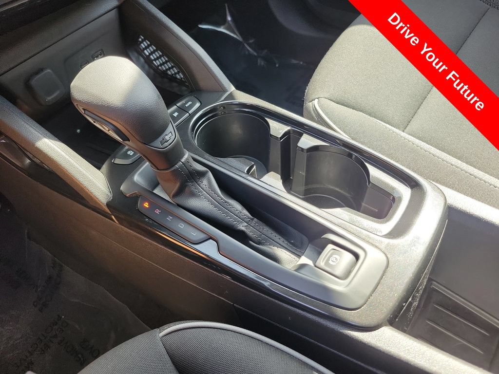 Used 2025 Chevrolet TrailBlazer LT AWD/4WD image 16