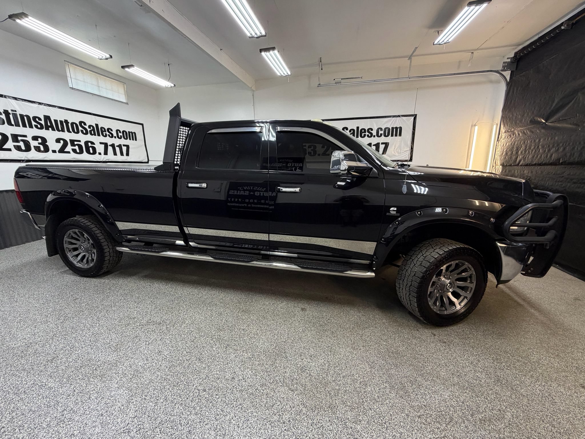 Used 2011 RAM 3500 Laramie AWD/4WD image 2