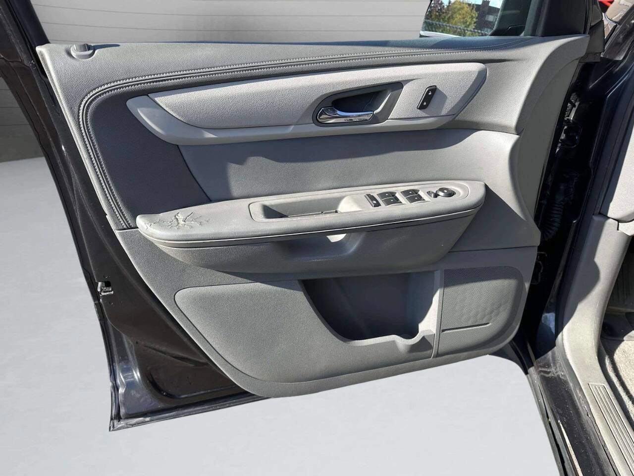 Used 2016 Chevrolet Traverse LS image 13