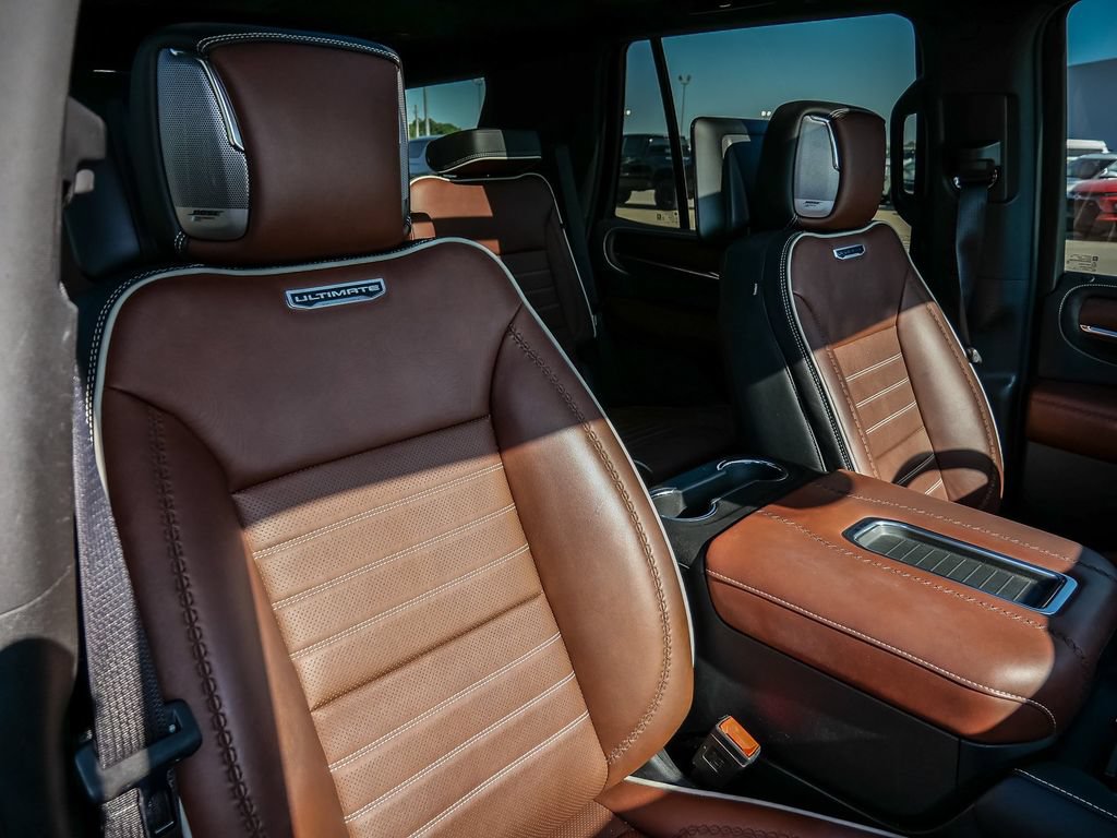 Used 2023 GMC Yukon Denali Ultimate AWD/4WD image 21