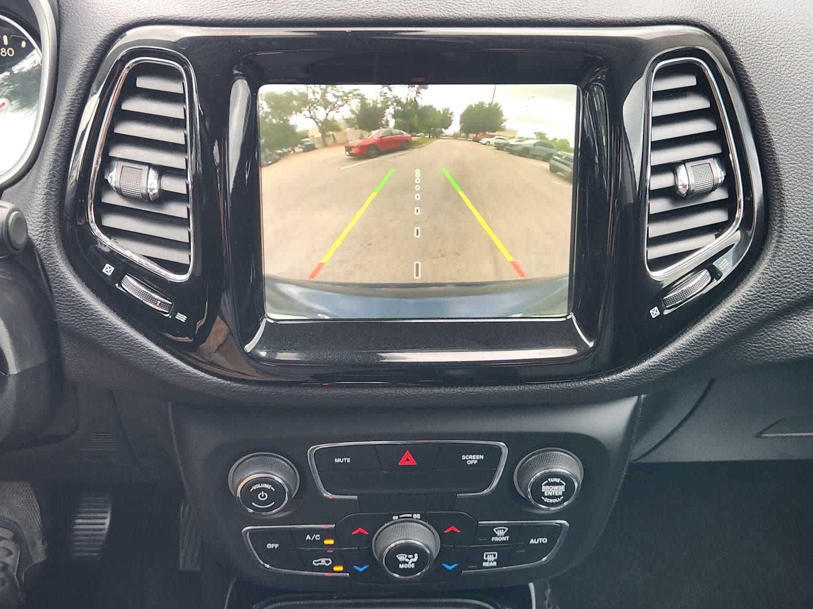 Used 2019 Jeep Compass Limited FWD image 17