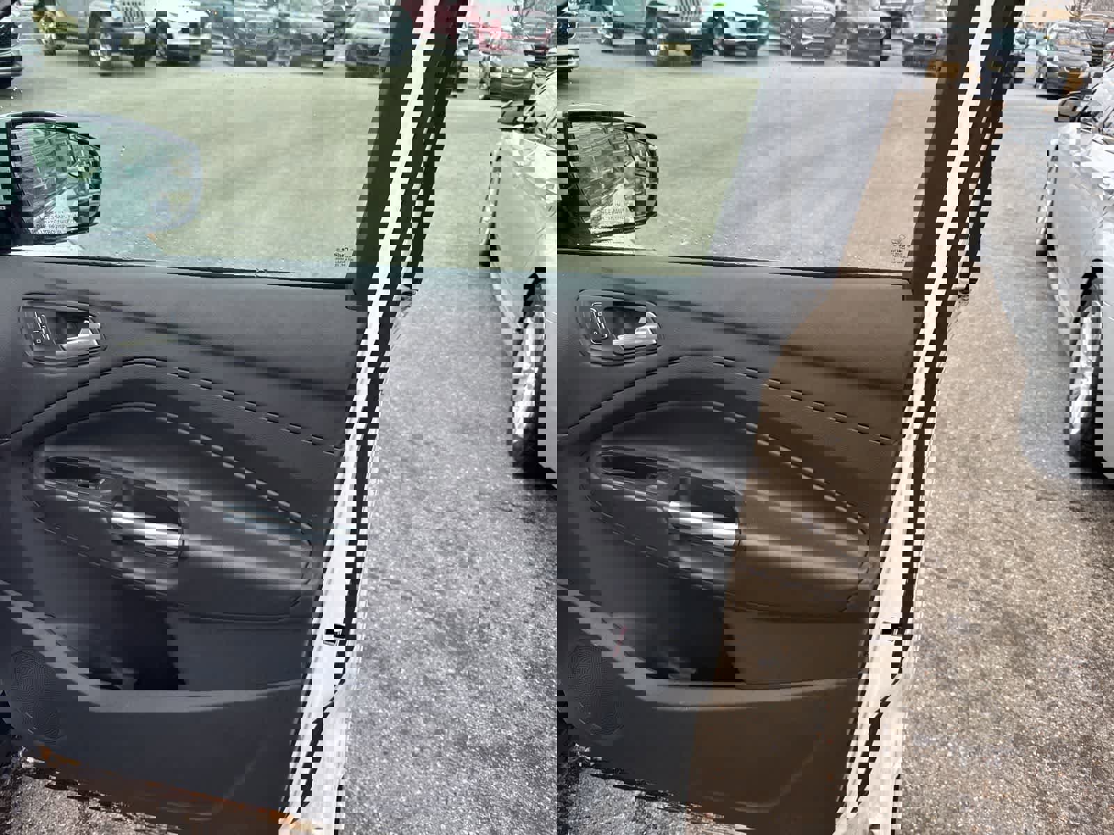 Used 2014 Ford Escape SE image 25